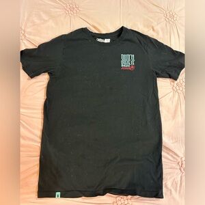 black dutch bros size large t shirt.